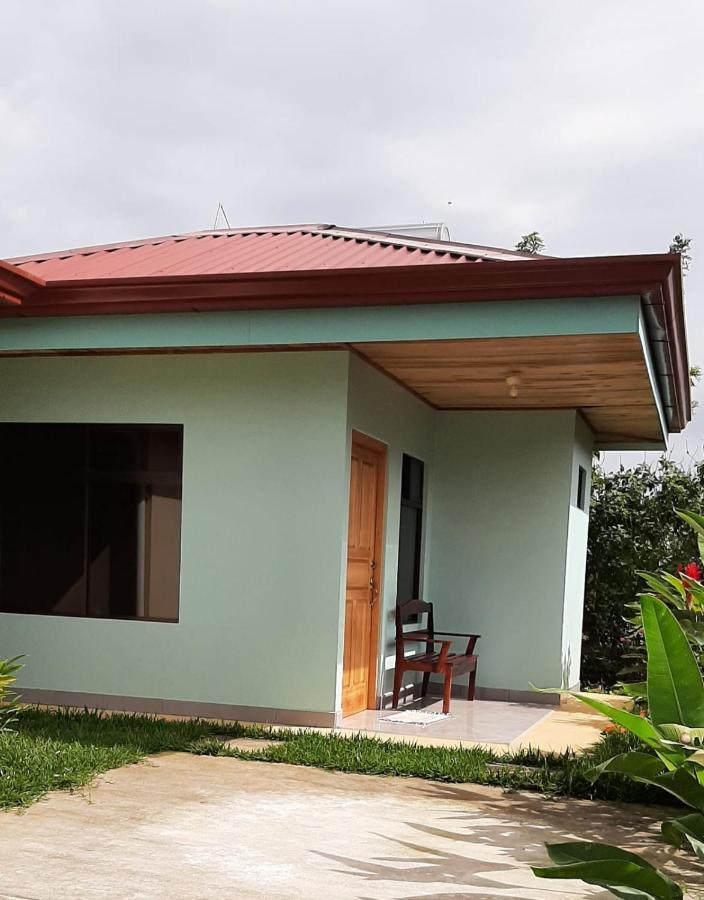 Cabinas El Pilon Rio Celeste Exterior foto