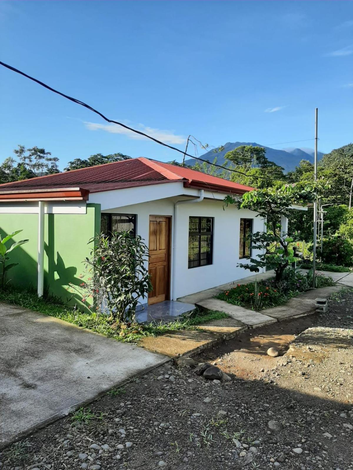 Cabinas El Pilon Rio Celeste Exterior foto
